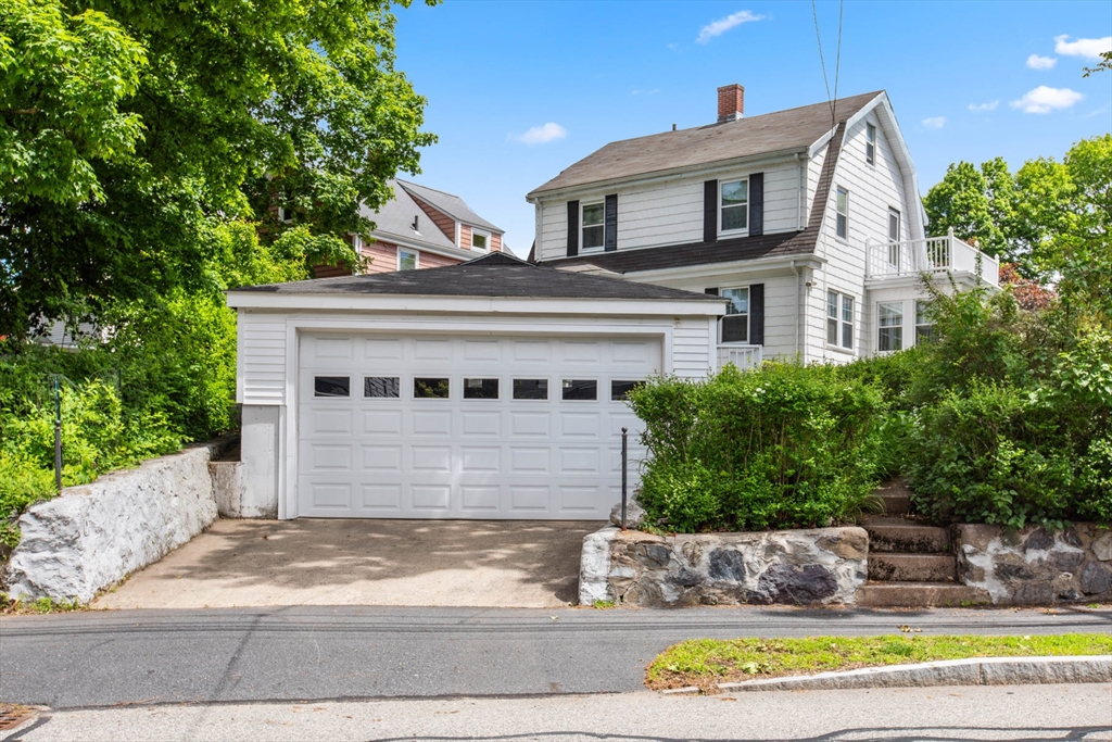 14 Crown St