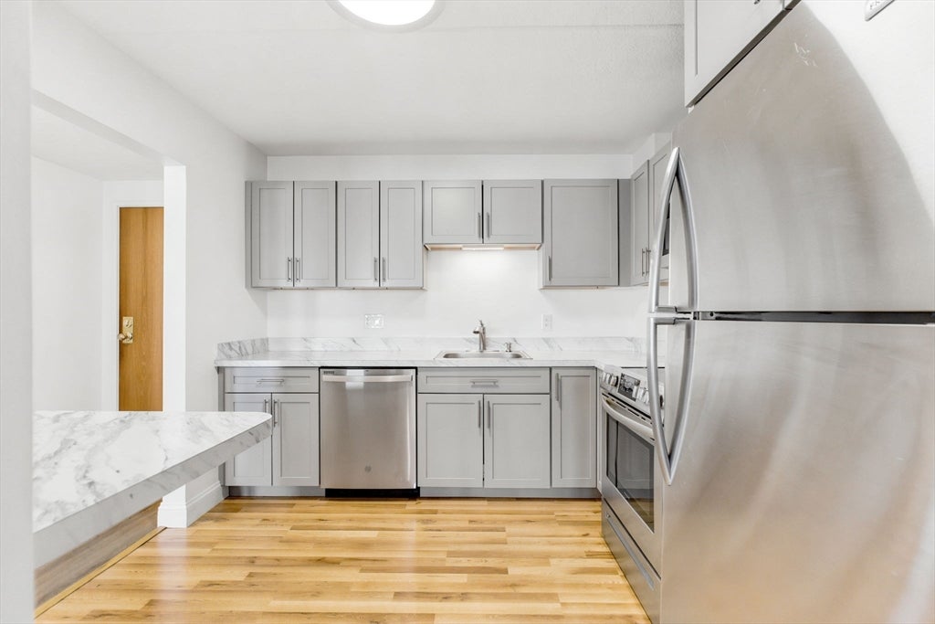 100 Cove Way #409, Quincy, MA, 100 Cove Way #409, Quincy, MA Photo #3