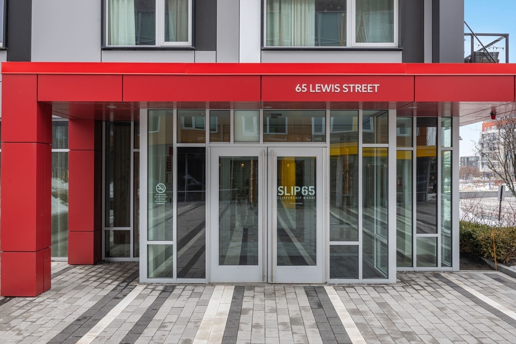 65 Lewis Street PH01 (601)