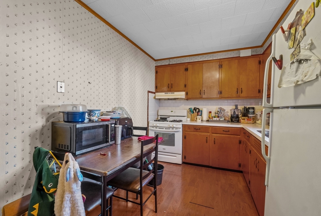 284 Broadway, Fall River, MA Photo #15
