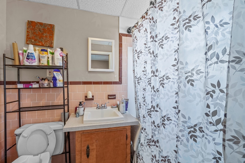 284 Broadway, Fall River, MA Photo #26