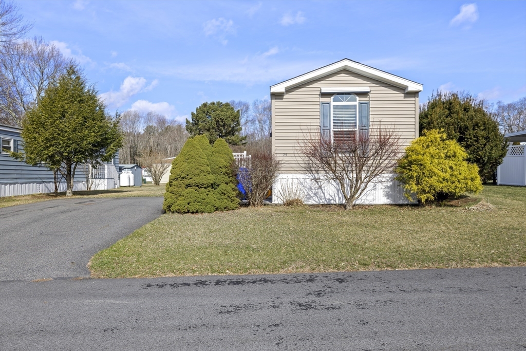 25 Thayer Drive