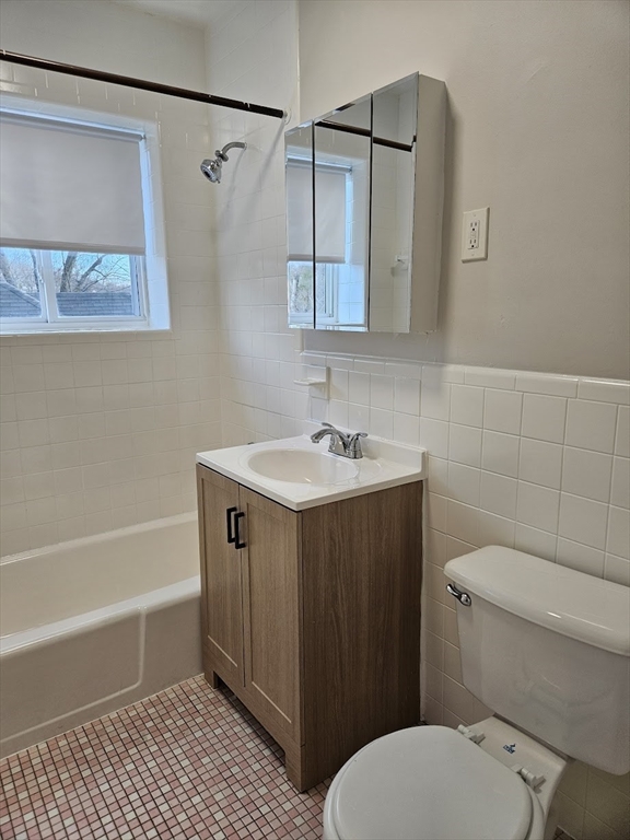 700 Cummins Highway 12