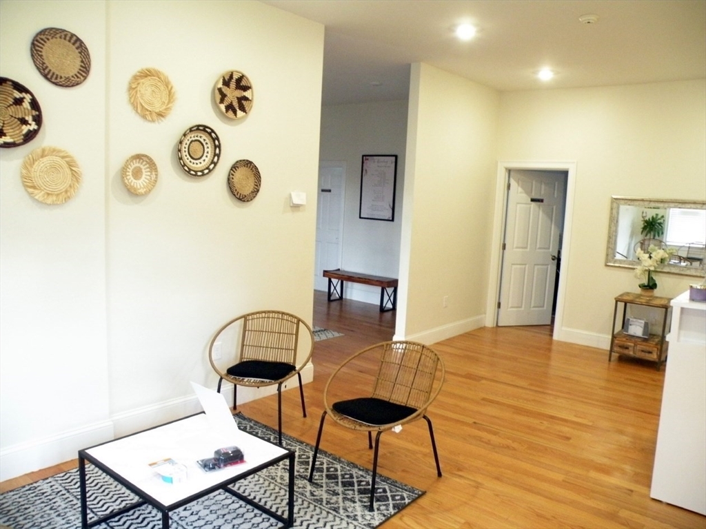 21 N Franklin Street 1