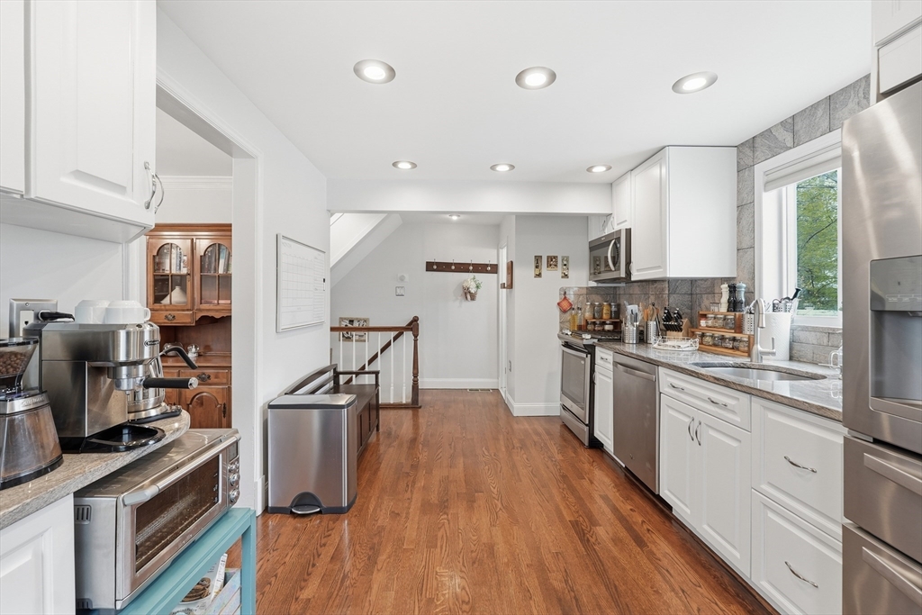 34 Amherst St
