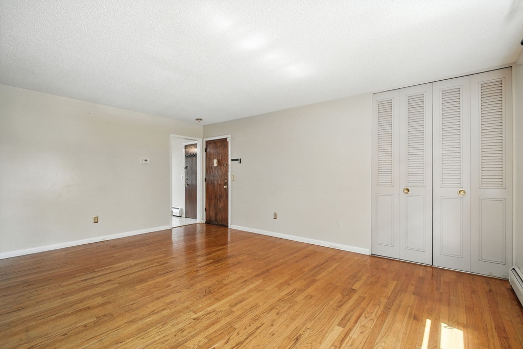 48 Colonial Cir D