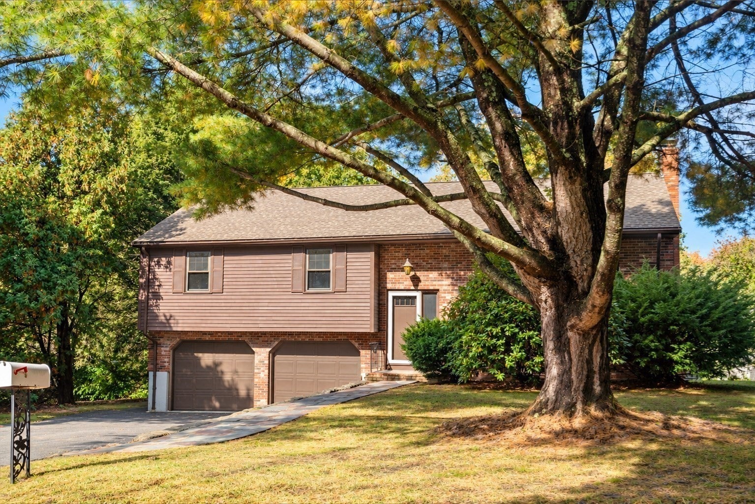 6 Aricia Ln