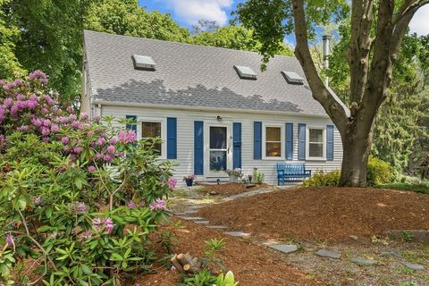 19 Goldsmith Ave Beverly MA 01915