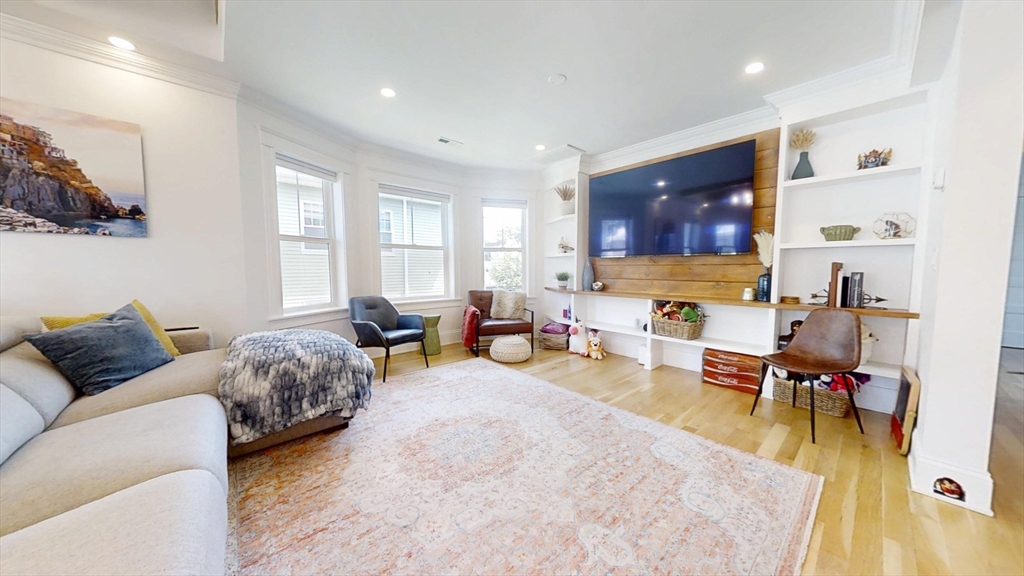 251 Boylston St. 251
