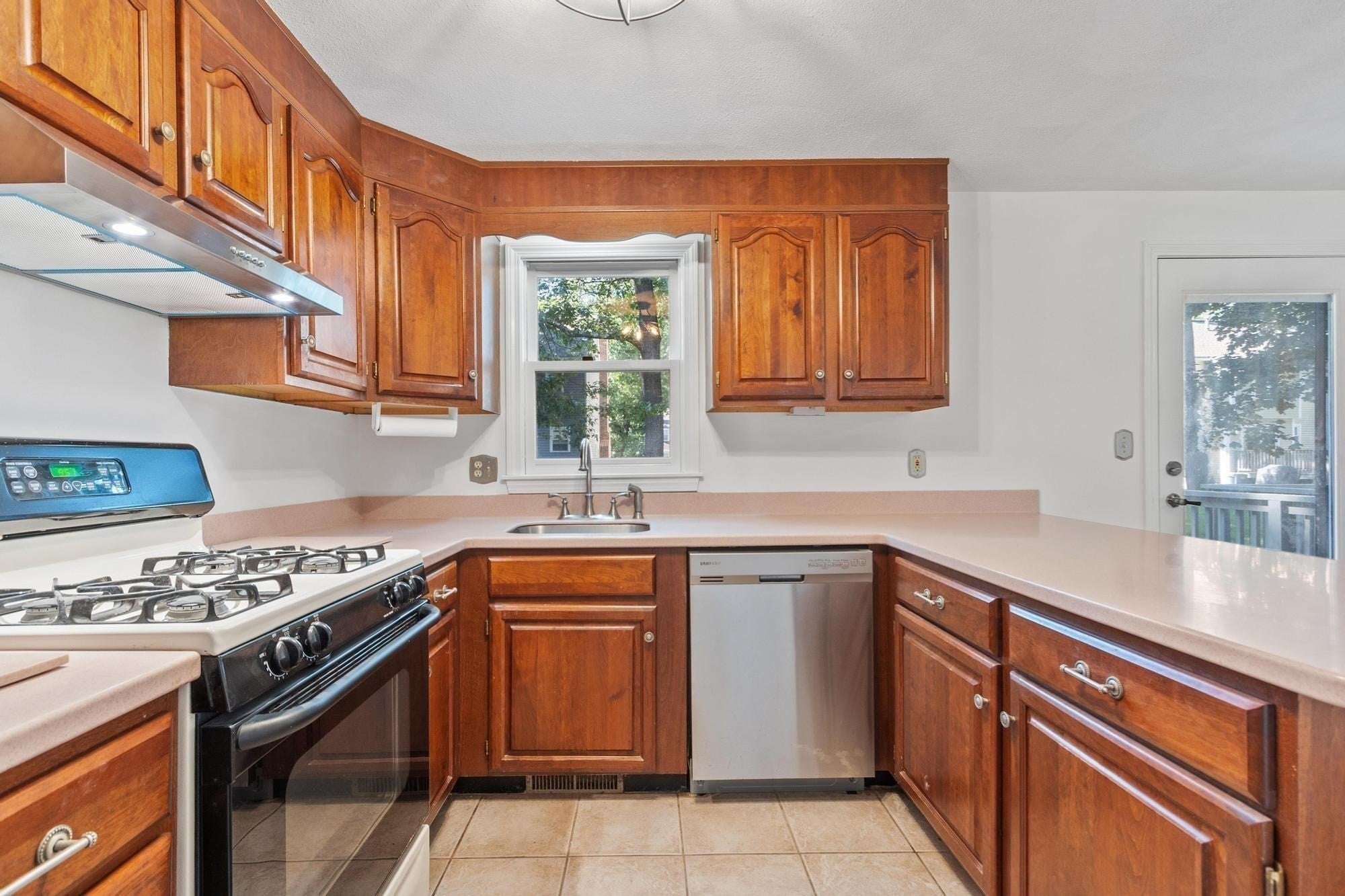 152 Wellman Ave #152, Chelmsford, MA, 152 Wellman Ave #152, Chelmsford, MA Photo #8