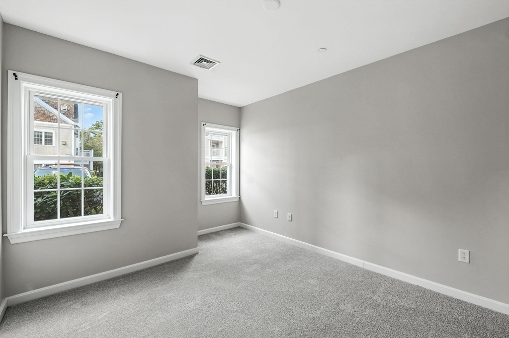 180 Chickering Rd 107C