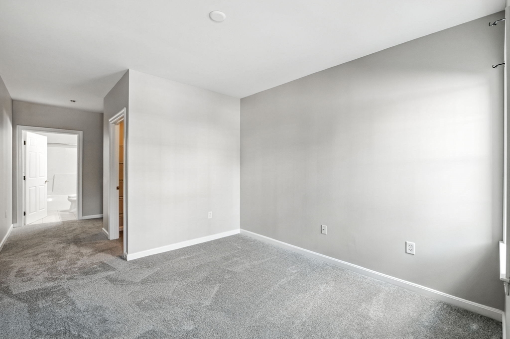 180 Chickering Rd 107C