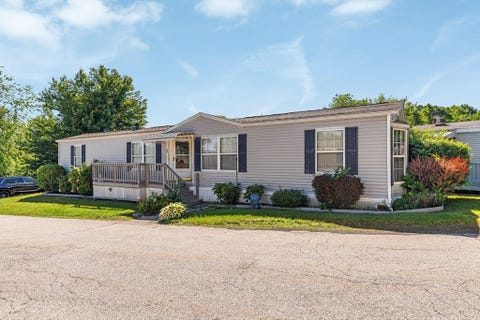 Photo of 47 Washington St, Auburn, MA 01501 (MLS # 73535272)
