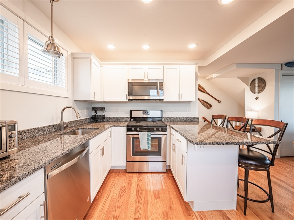 21 Summit Avenue 2