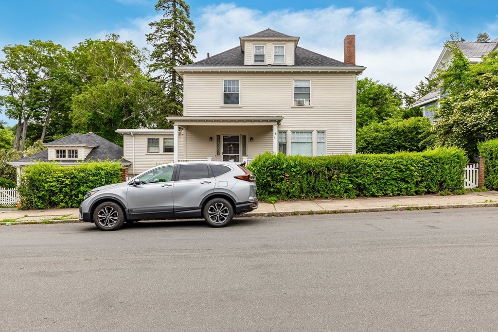 61 Highland Ave