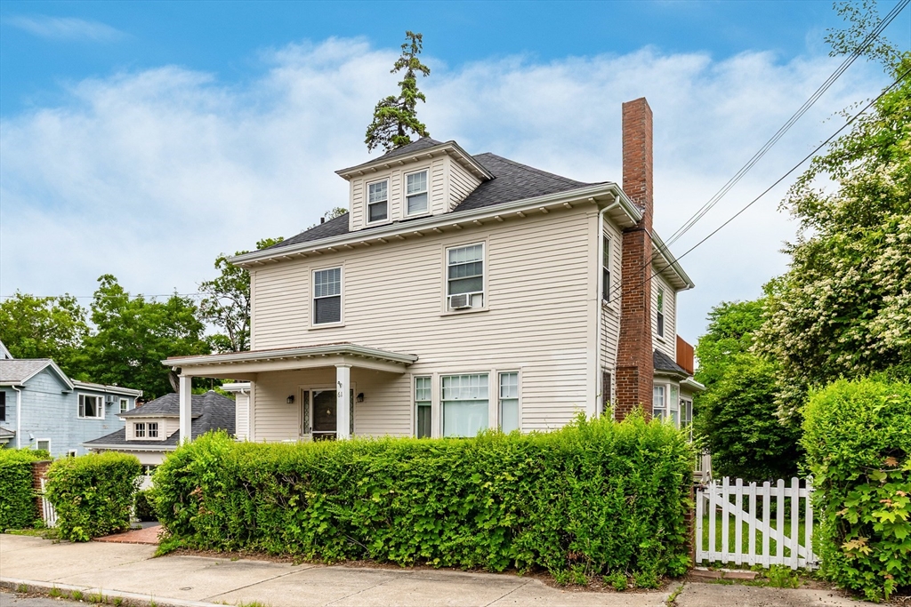 61 Highland Ave