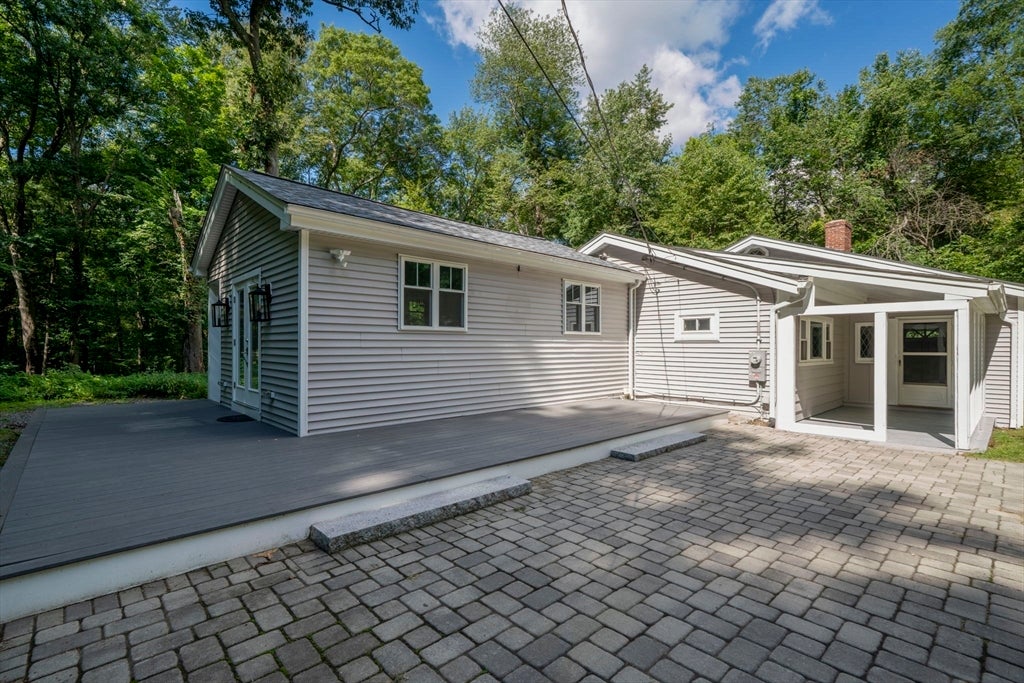 23 Woodbury Rd, Southborough, MA Photo #7