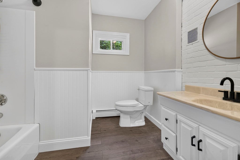 23 Woodbury Rd, Southborough, MA Photo #37