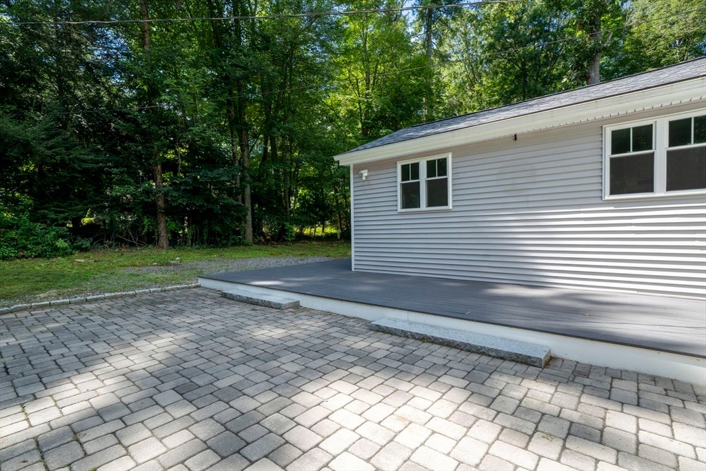 23 Woodbury Rd, Southborough, MA Photo #6