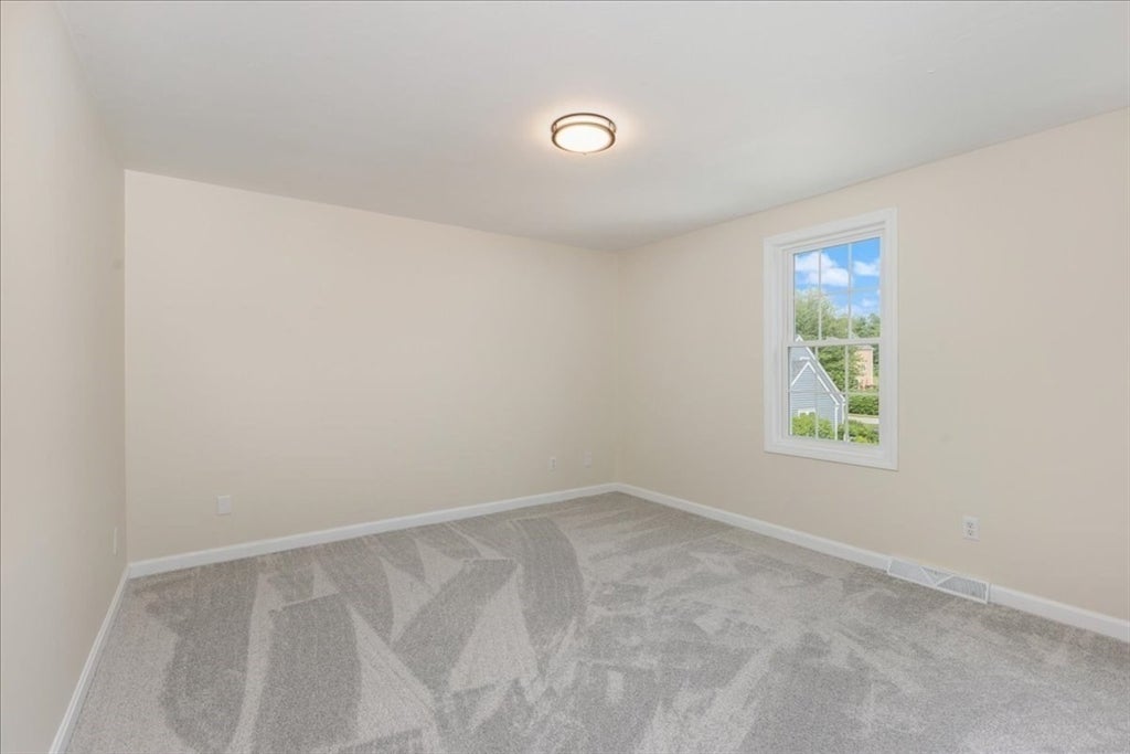 25 Whittier Meadows Dr #25, Amesbury, MA, 25 Whittier Meadows Dr #25, Amesbury, MA Photo #23