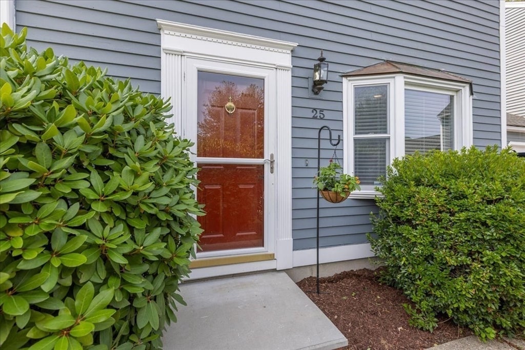 25 Whittier Meadows Dr #25, Amesbury, MA, 25 Whittier Meadows Dr #25, Amesbury, MA Photo #6