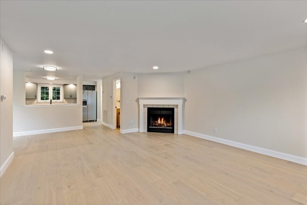 25 Whittier Meadows Dr #25, Amesbury, MA, 25 Whittier Meadows Dr #25, Amesbury, MA Photo #12