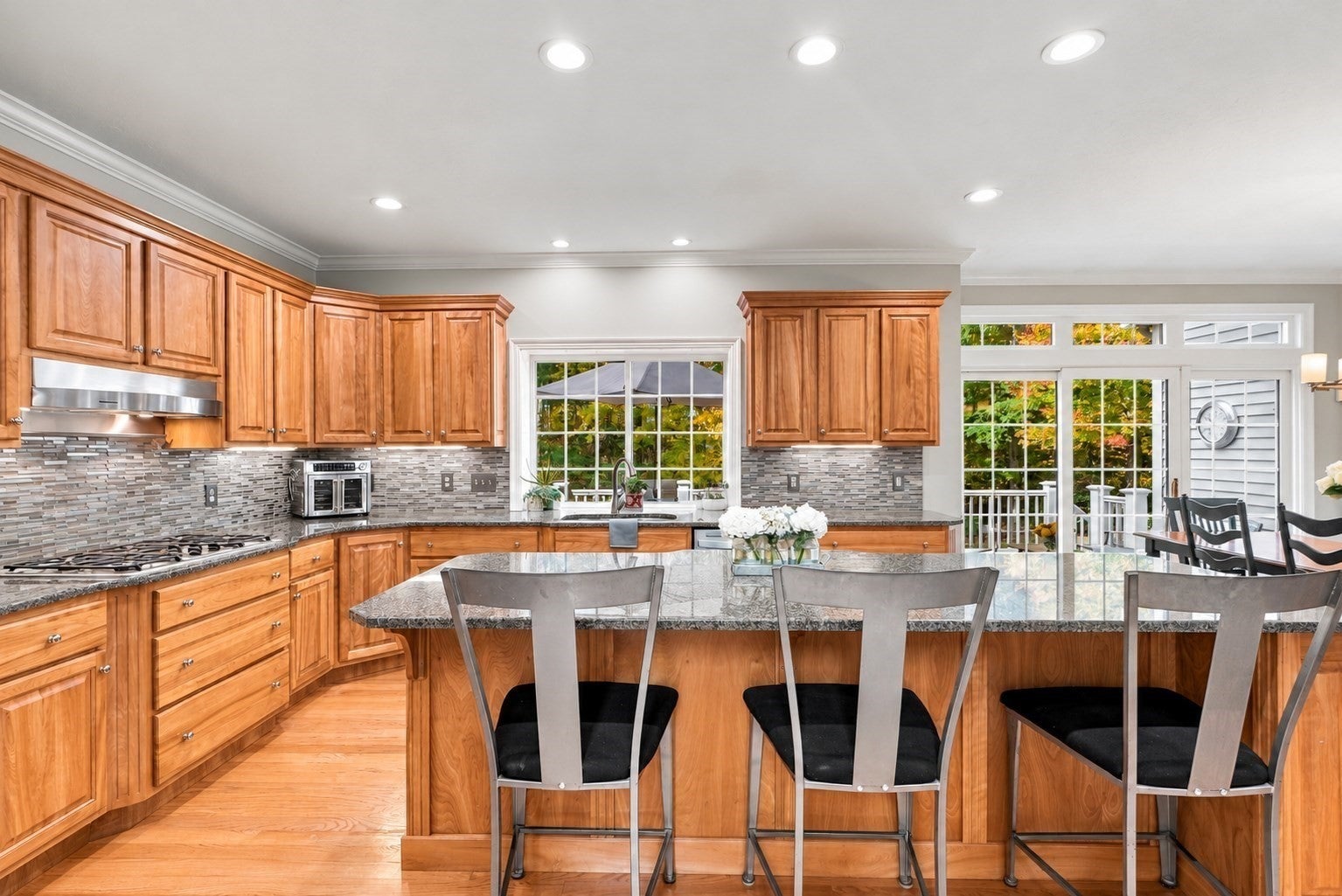 8 Connelly Hill Road, Hopkinton, MA Photo #9