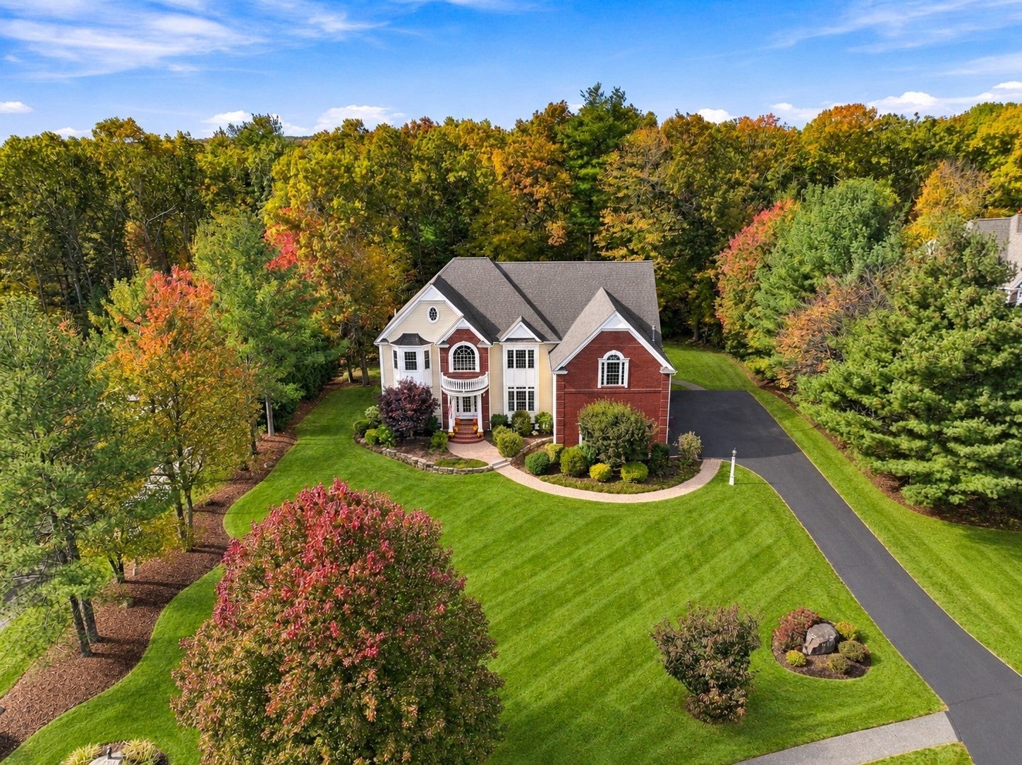 Photo of 8 Connelly Hill Road, Hopkinton, MA