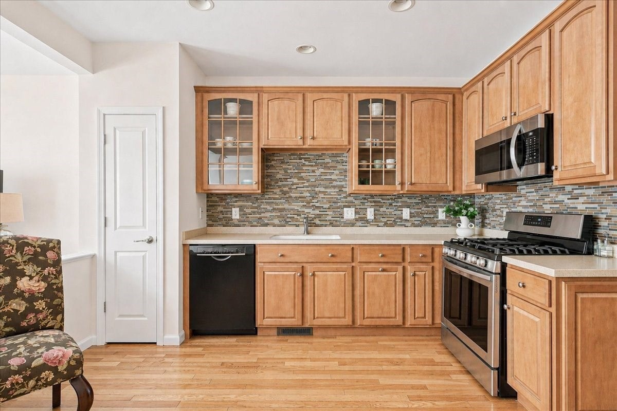 40 Stonebridge Dr #40, Hanson, MA Photo #5