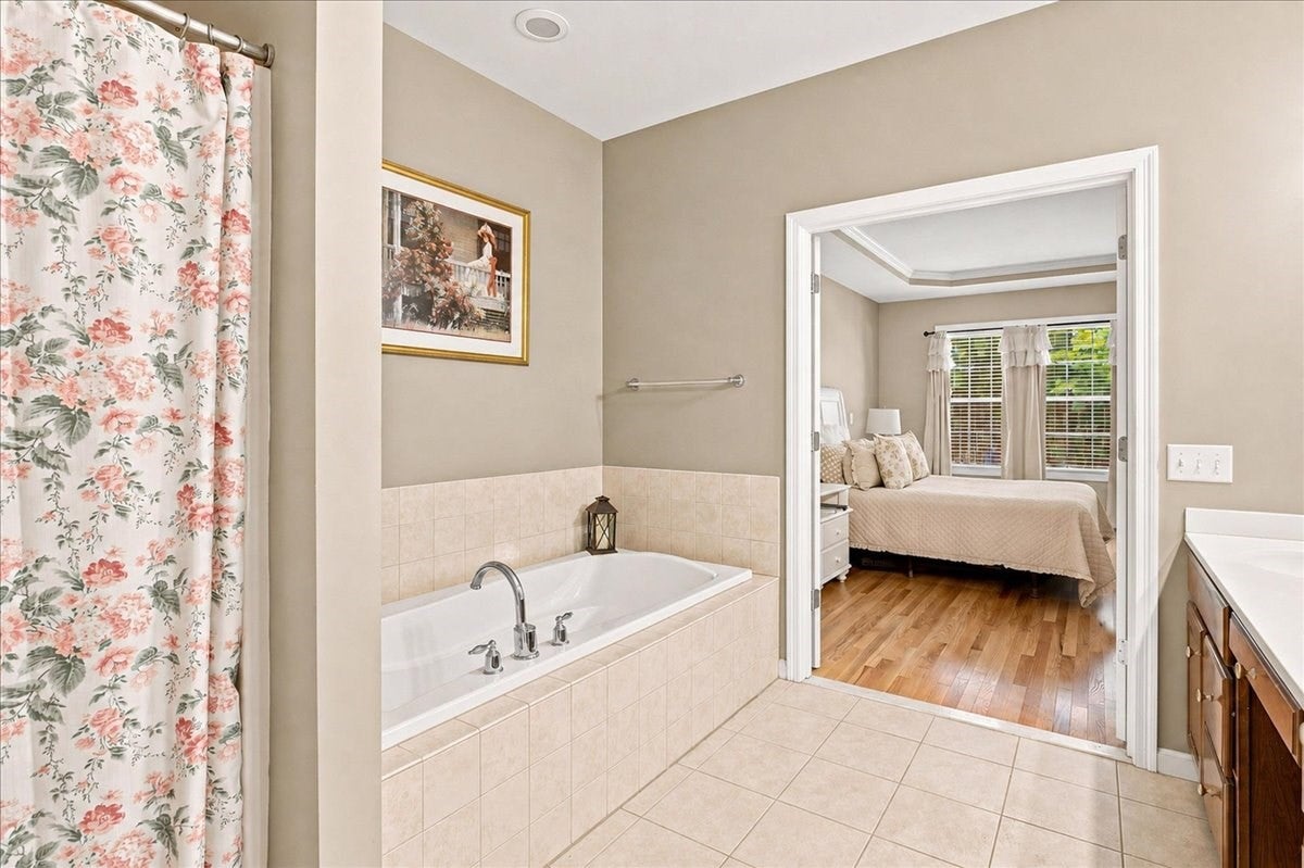 40 Stonebridge Dr #40, Hanson, MA Photo #19