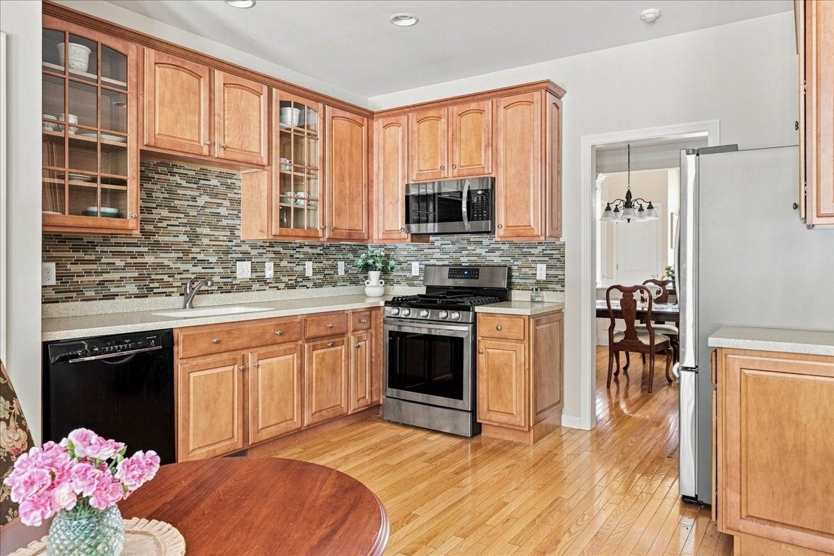 40 Stonebridge Dr #40, Hanson, MA Photo #4