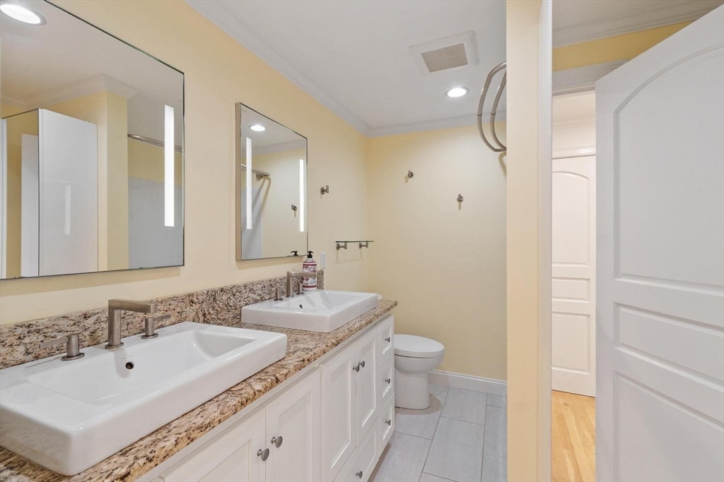 24 Robin Hill Rd, Chelmsford, MA, 24 Robin Hill Rd, Chelmsford, MA Photo #27