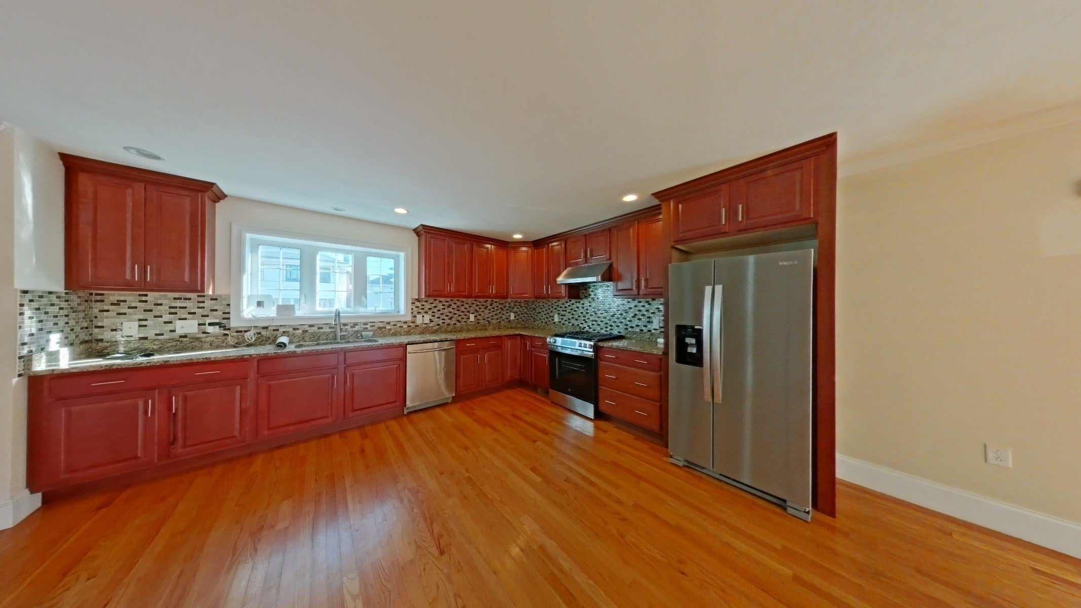 23 Woodbine St #SF, Quincy, MA Photo #2