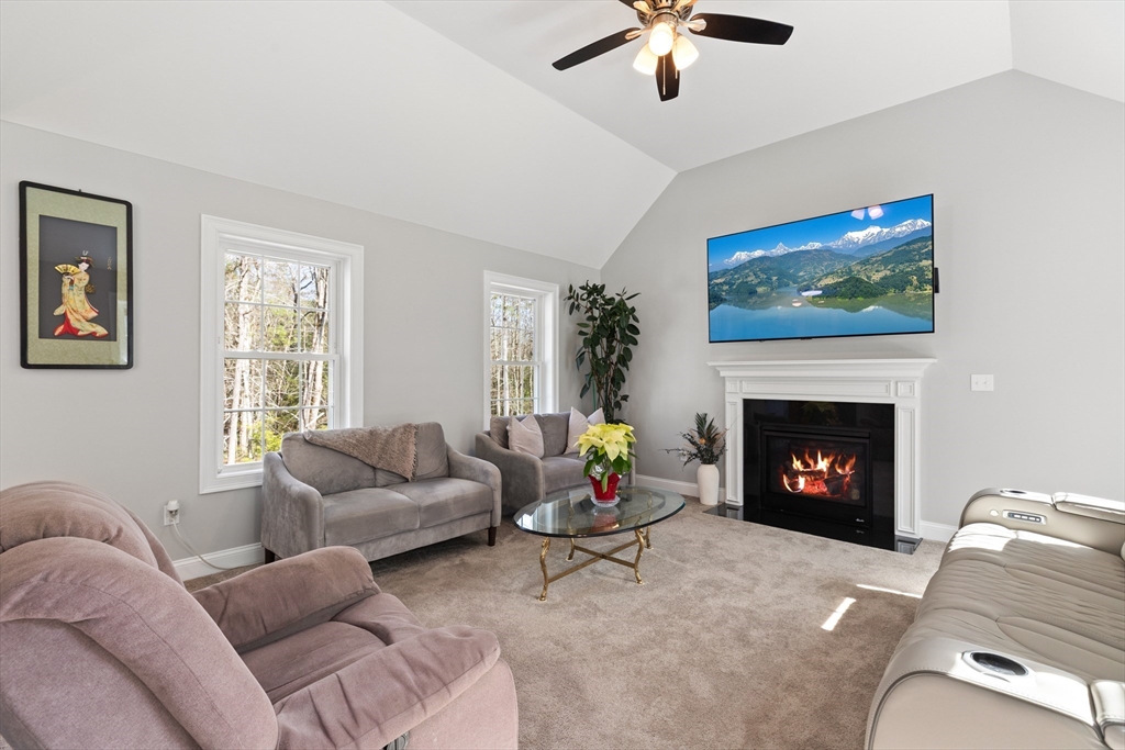 526 Hubbardston Rd