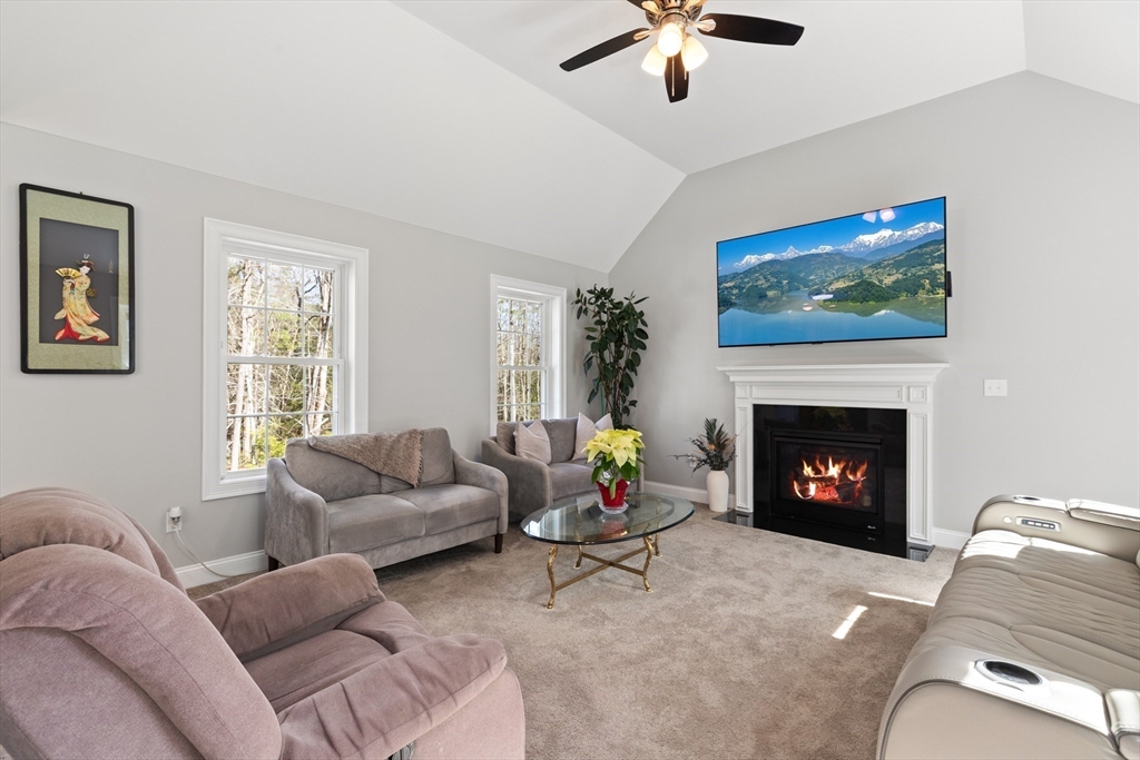 526 Hubbardston Rd