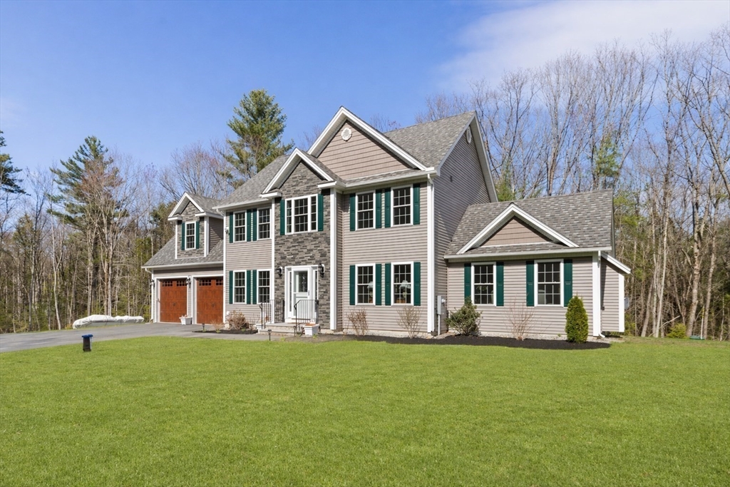 526 Hubbardston Rd