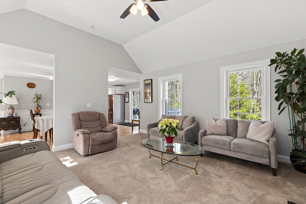 526 Hubbardston Rd