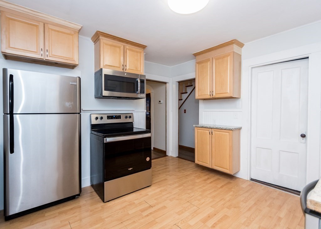 46 Broadway Street #46, Westford, MA Photo #4