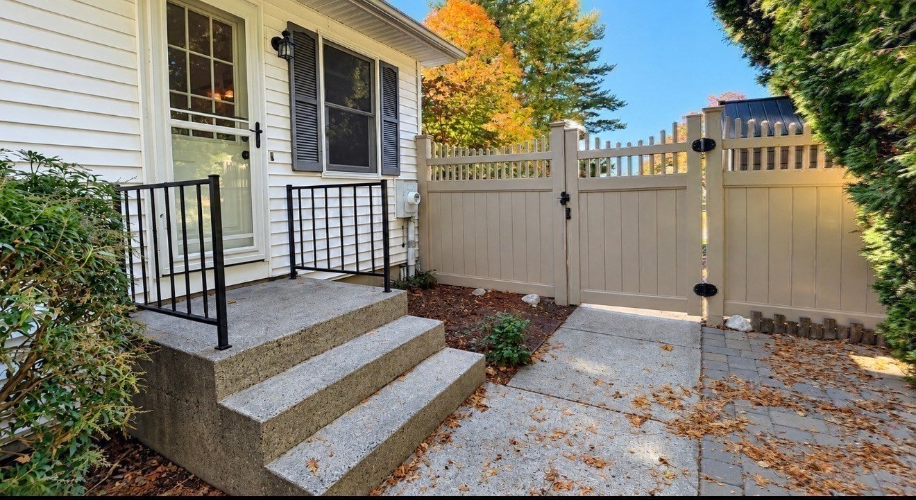 2 Grandview Ln, Easthampton, MA, 2 Grandview Ln, Easthampton, MA Photo #33