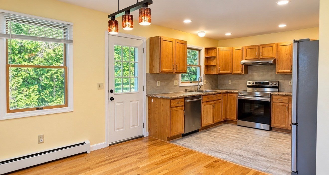 2 Grandview Ln, Easthampton, MA, 2 Grandview Ln, Easthampton, MA Photo #7