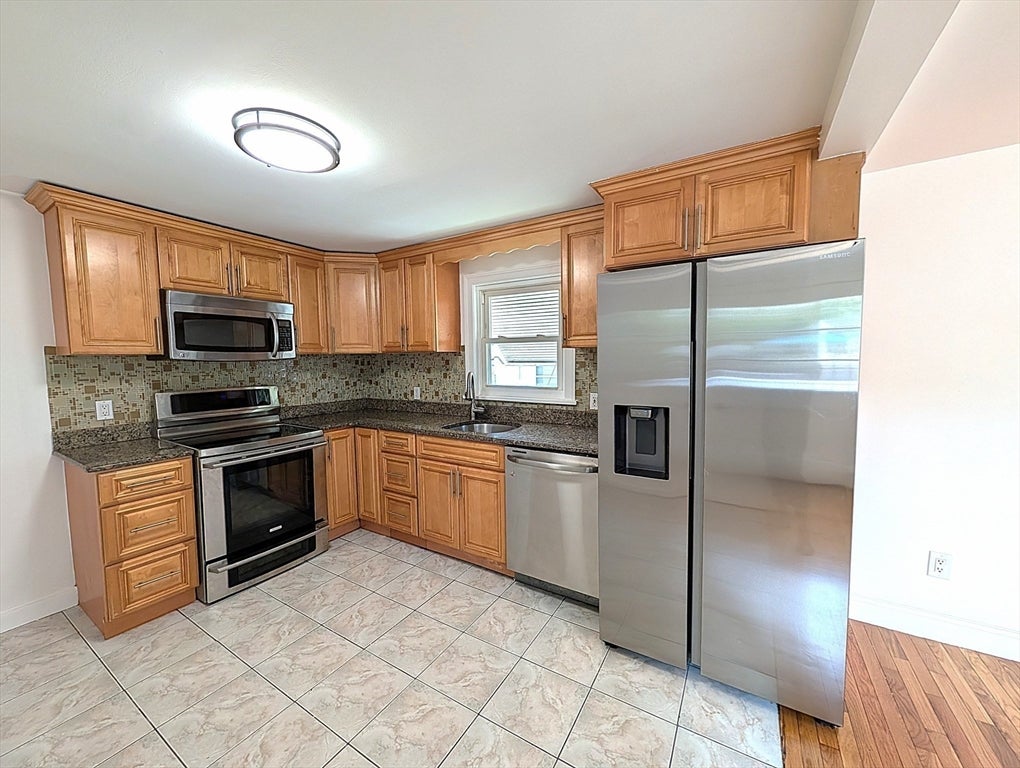 21 Stanwood St, Lynn, MA, 21 Stanwood St, Lynn, MA Photo #11