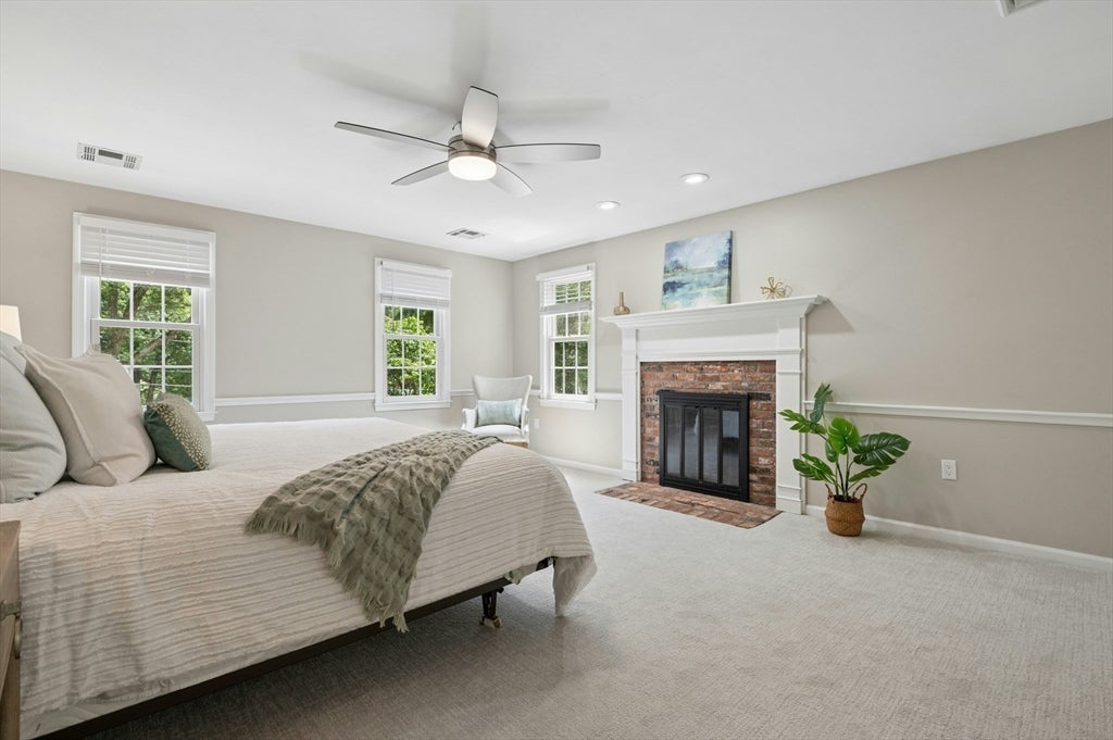 11 Dicarlo Rd, Hopkinton, MA Photo #24