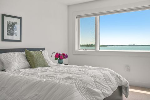 10 Marina Dr 10 Hull MA 02045