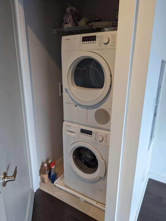 3383 Washington Street 404