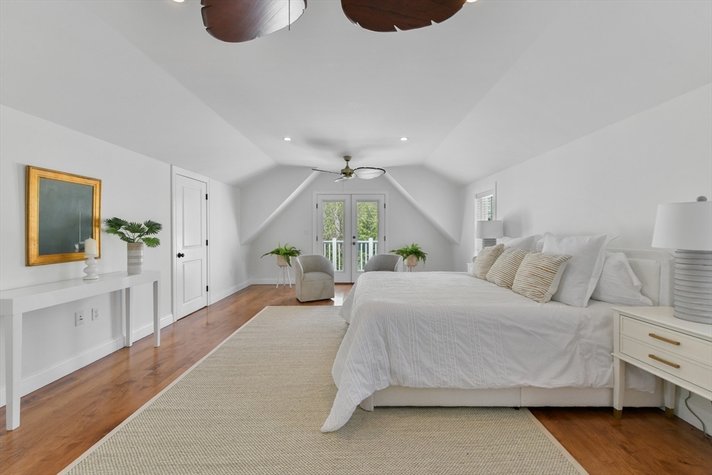 Yarmouth, Massachusetts 02675, United States, 4 Bedrooms Bedrooms, ,3 BathroomsBathrooms,Residential,Active,123709