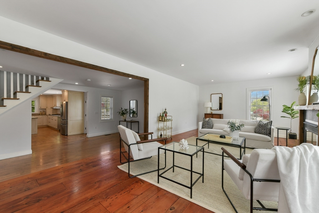 Yarmouth, Massachusetts 02675, United States, 4 Bedrooms Bedrooms, ,3 BathroomsBathrooms,Residential,Active,123709