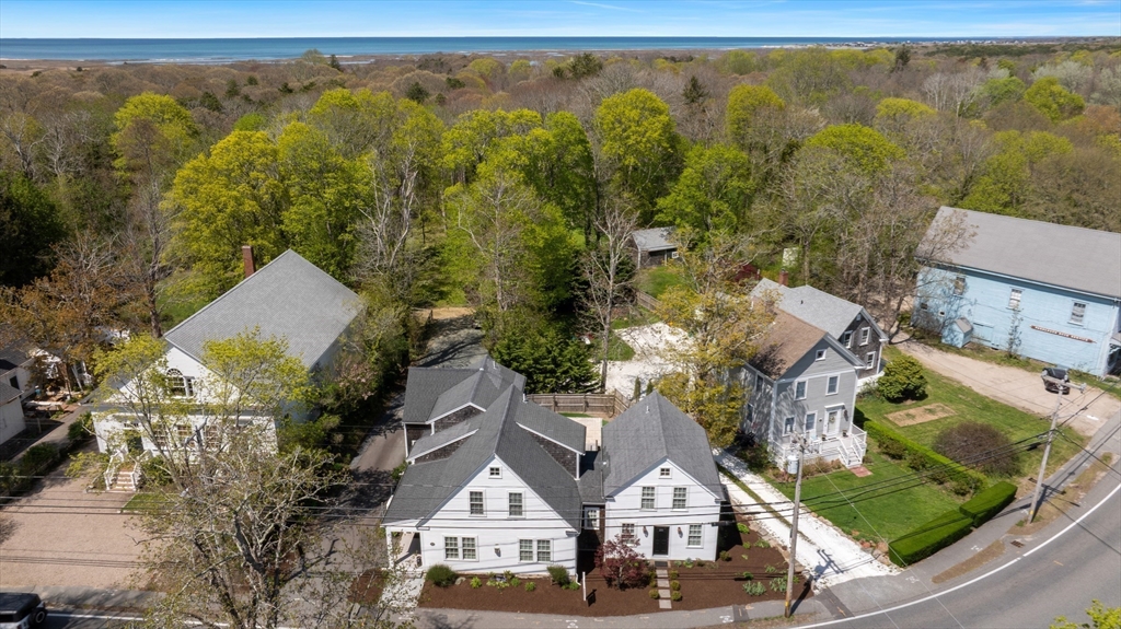 Yarmouth, Massachusetts 02675, United States, 4 Bedrooms Bedrooms, ,3 BathroomsBathrooms,Residential,Active,123709
