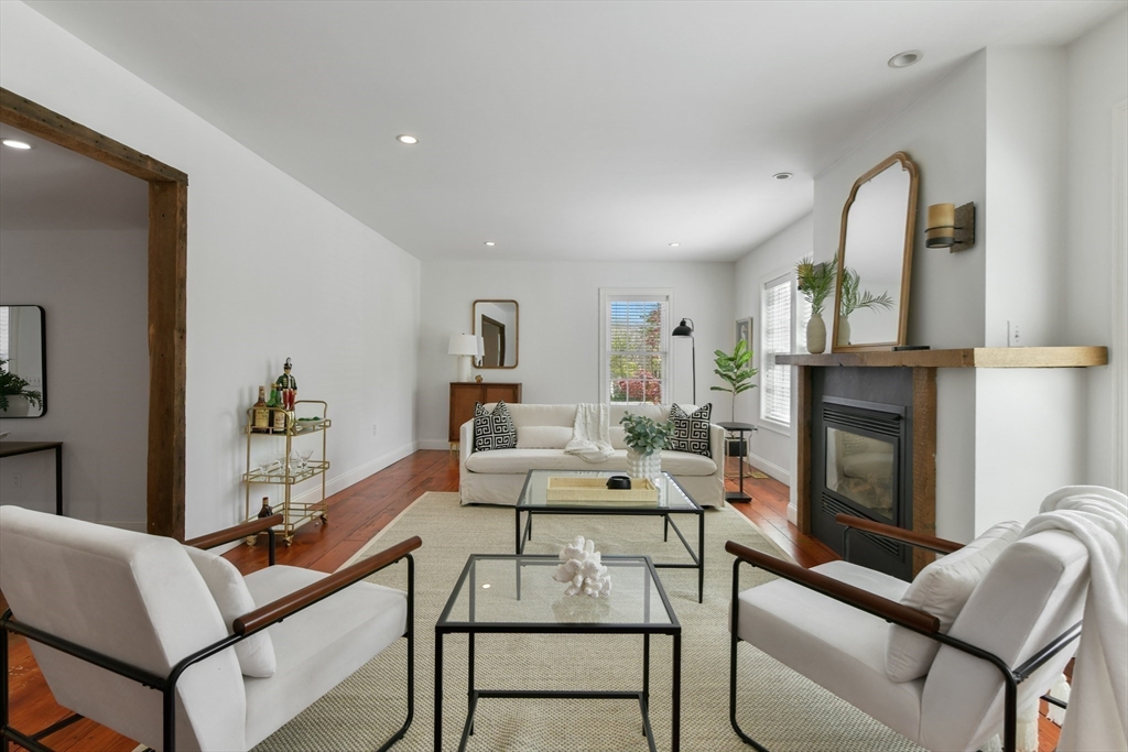 Yarmouth, Massachusetts 02675, United States, 4 Bedrooms Bedrooms, ,3 BathroomsBathrooms,Residential,Active,123709