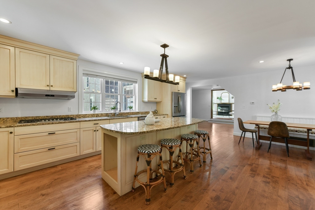 Yarmouth, Massachusetts 02675, United States, 4 Bedrooms Bedrooms, ,3 BathroomsBathrooms,Residential,Active,123709