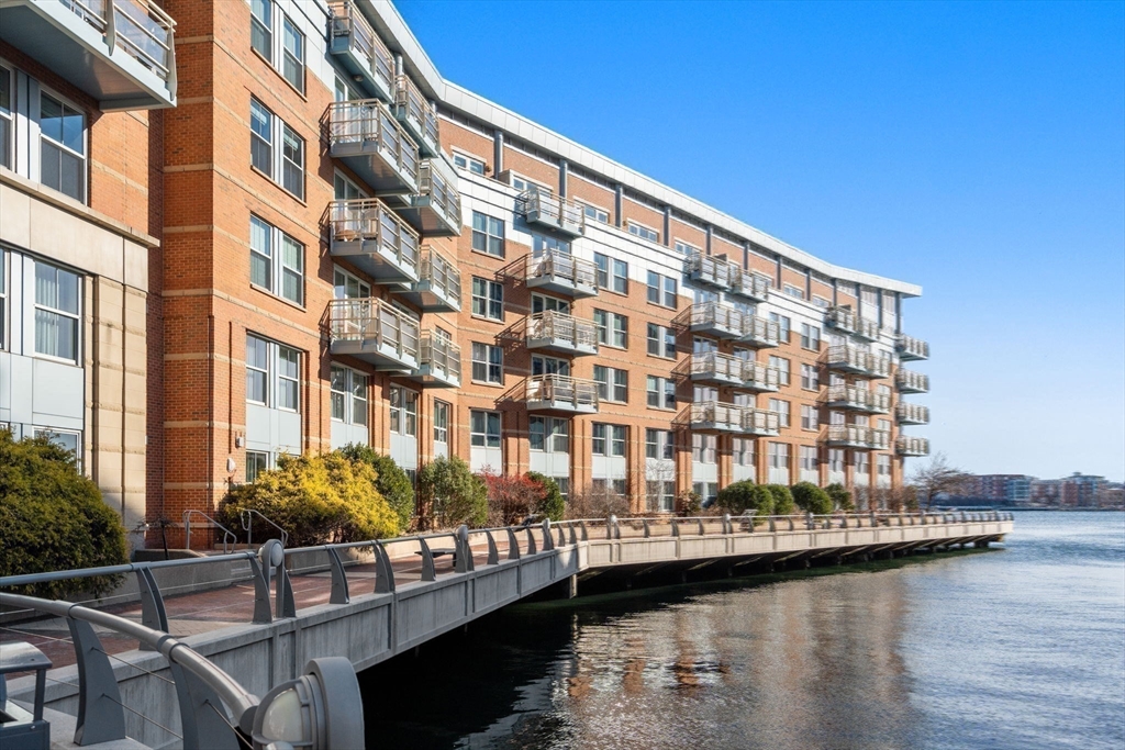 4 Battery Wharf 4604
